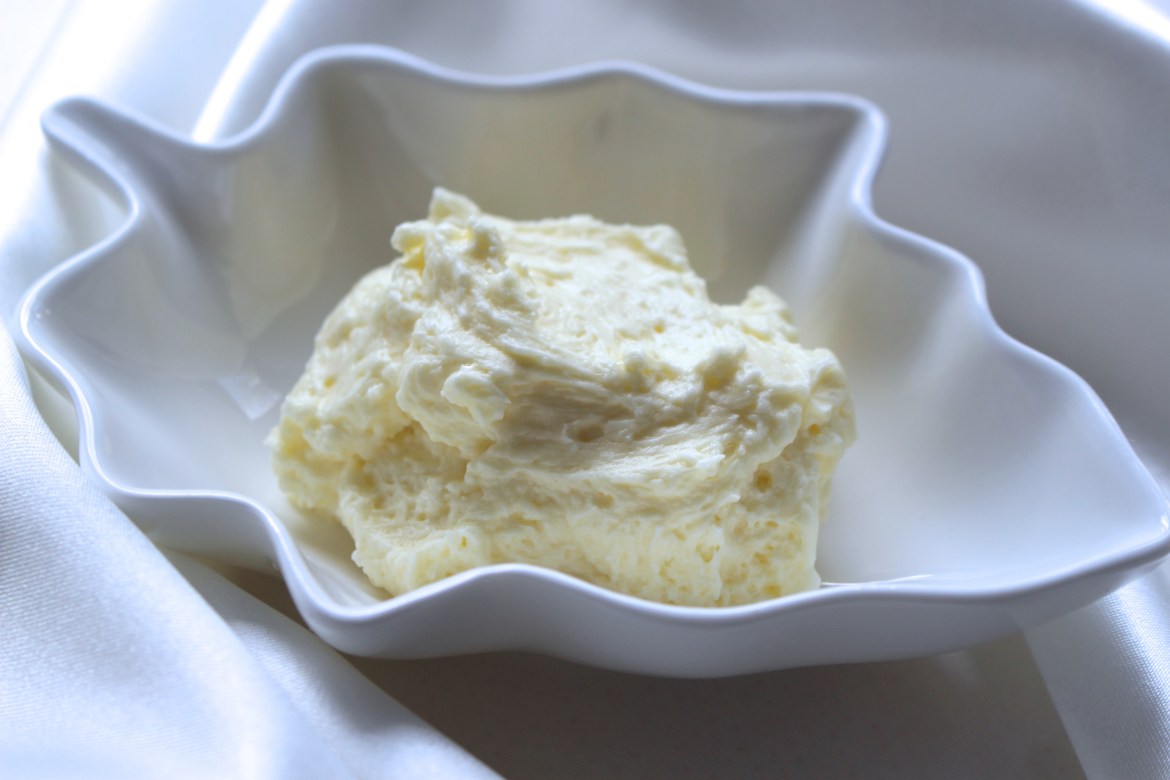 moisturizing diy washed clarified butter moisturizing cream beetsandbones