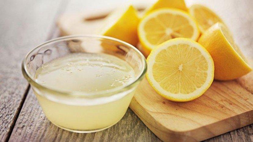 air perasan buah lemon