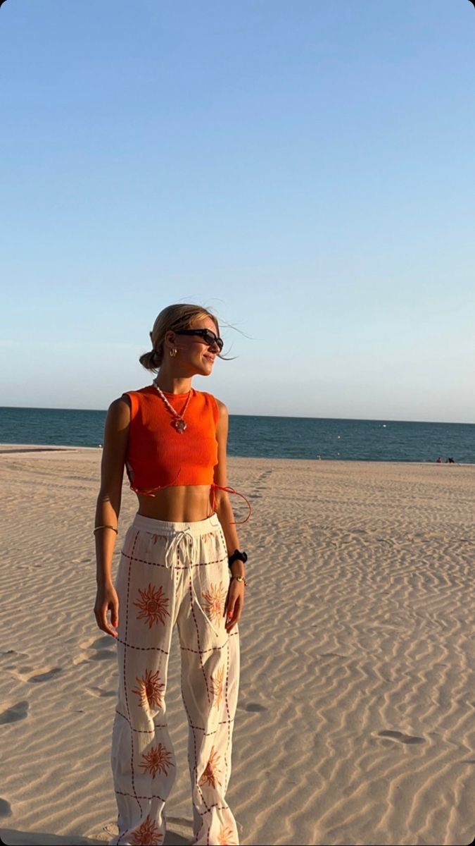 Crop Top And Sunny Linnen Pants