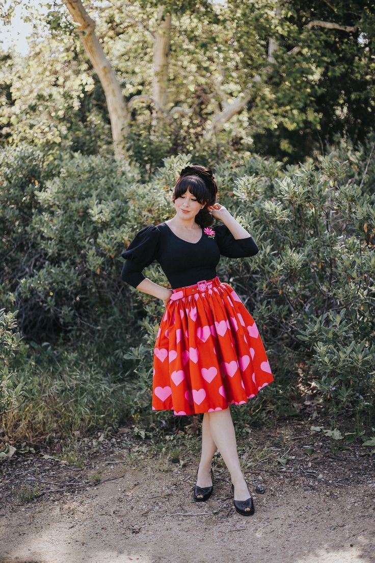 Heart Printed Circle Skirt And Puff Sleeve Black Blouse