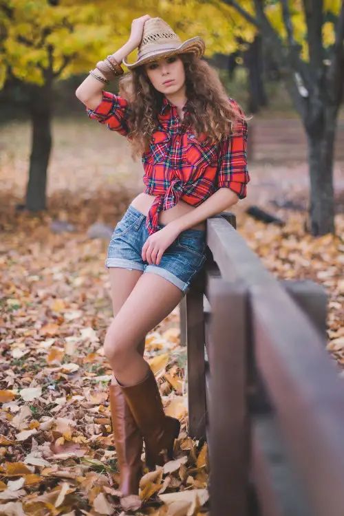 Tied-Up Red Plaid Shirt And Denim Shorts